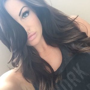 Meet your Posher, Tana